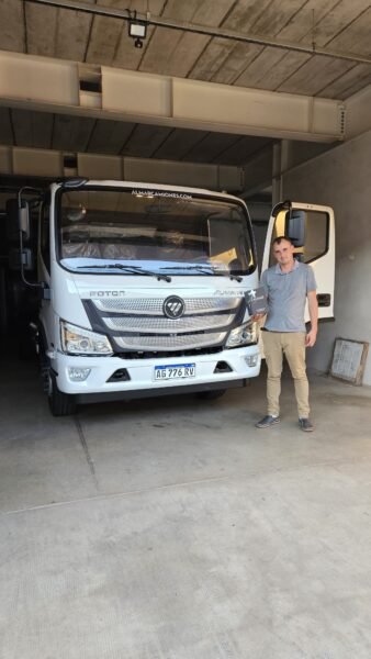 Cliente de Almar Camiones con su FOTON (3)