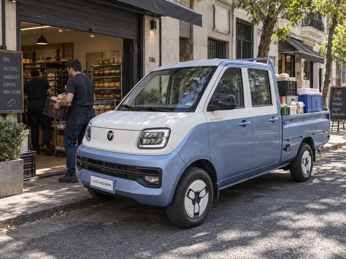Foton Wonder usado en reparto gastronómico